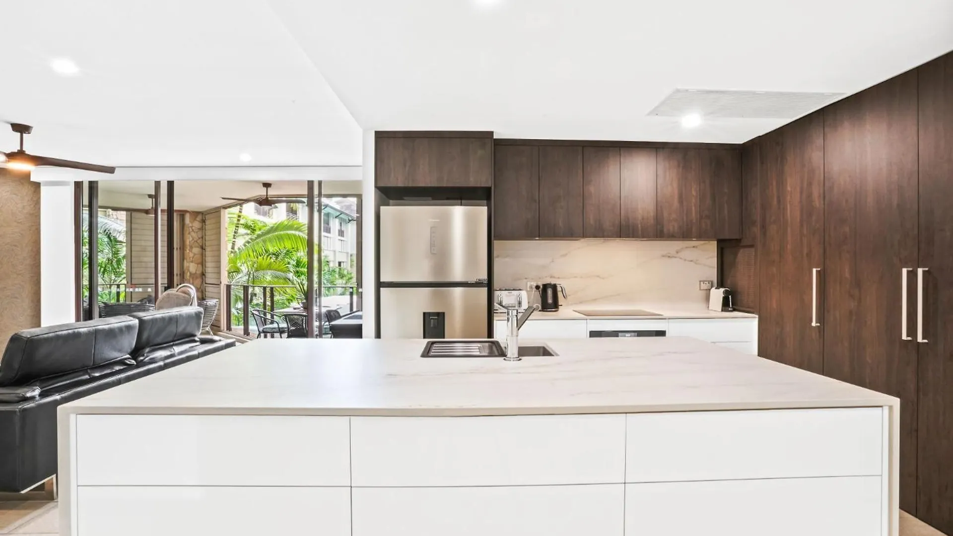 234 Temple Tranquility Triton Retreat Apartment Palm Cove Australia